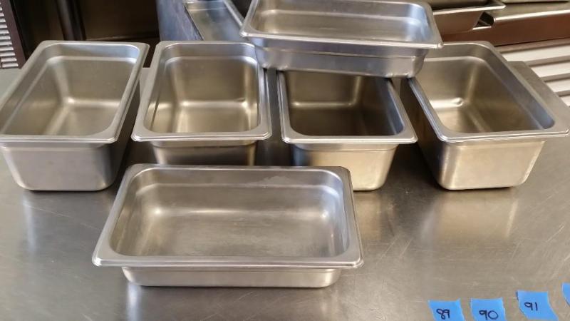 6 total stainless steel buffet pans...