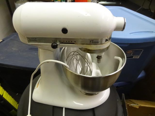 Used Kitchen Aid 5 Qt. Stand Mixer-...