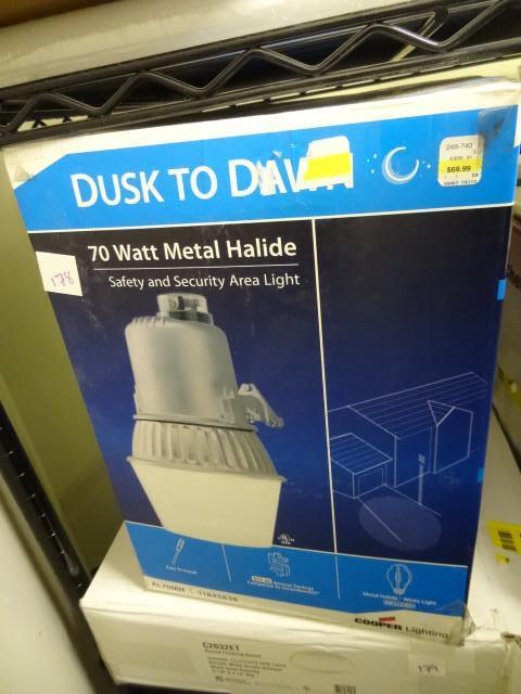 New Cooper Lighting Dusk to Dawn 70...