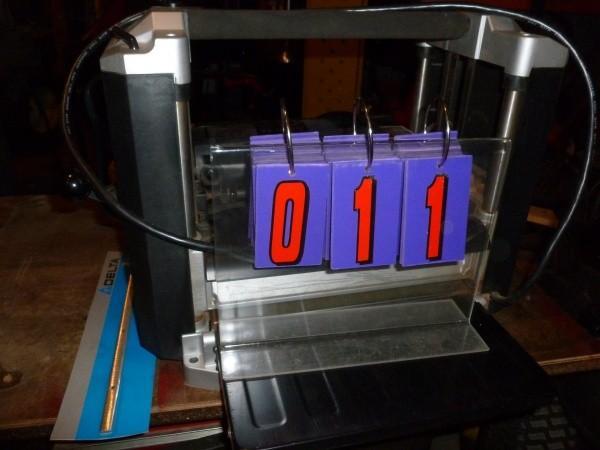 lot 11 image: Delta 12 12" x 6" portab...