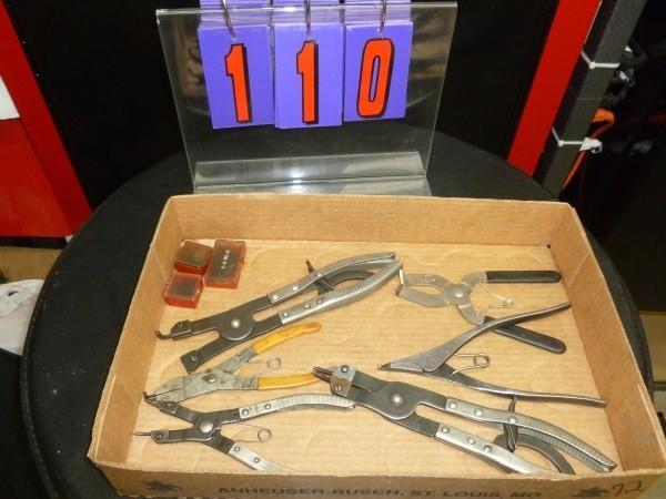 lot 110 image: Flat of snap rings pliers and autom...