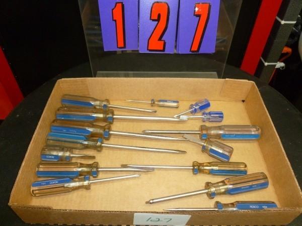 lot 127 image: 1 set of Rosco screwdrivers. Approx...