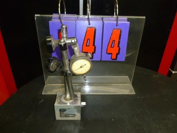 lot 144 image: Starrett dial indicator for tool po...