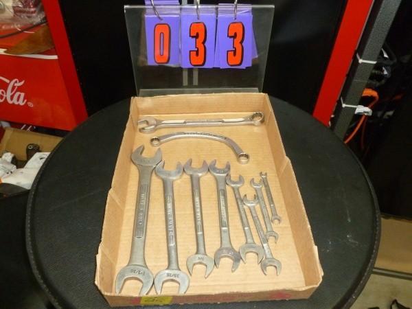 lot 33 image: Craftsman 8 piece open end wrench s...