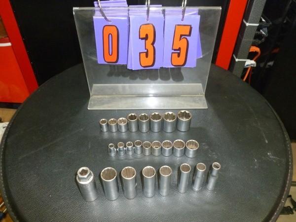 lot 35 image: Craftsman socket sets. 1 set of 8 p...