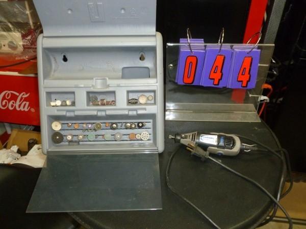 lot 44 image: Dremel multi tool. 5000 - 35000 rpm...
