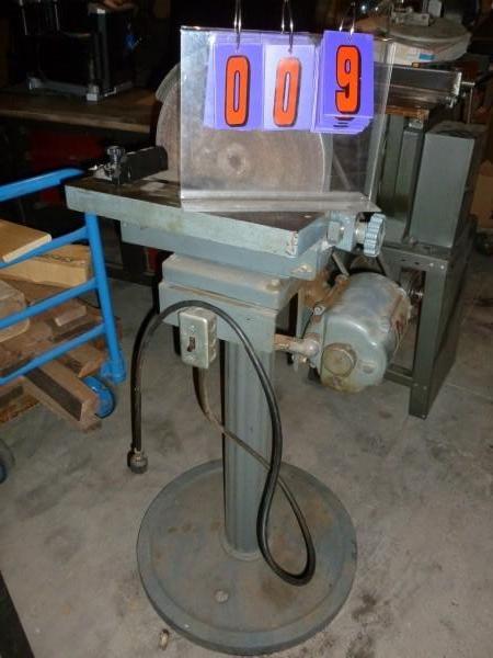 lot 9 image: 12" disc sander. 13 hp. 1725 ...