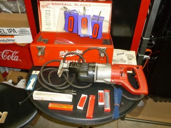 lot 90 image: Milwaukee sawzall. Model 6511. With...