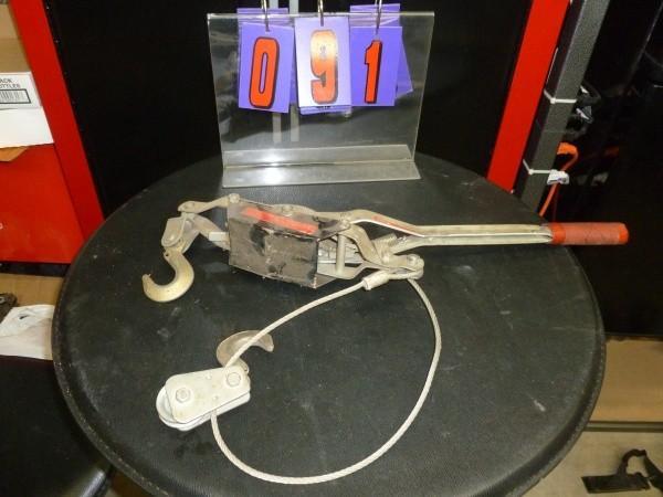 lot 91 image: Portable come alonghand wrench as ...