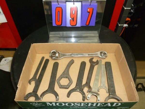 lot 97 image: Flat of antique wrenches. 1 Jari wr...