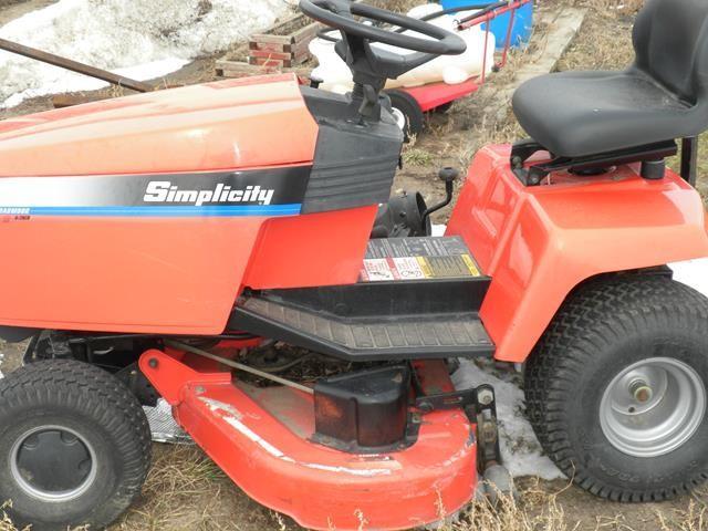 lot 28 image: Simplicity Broadmoor  SN 9553349620...