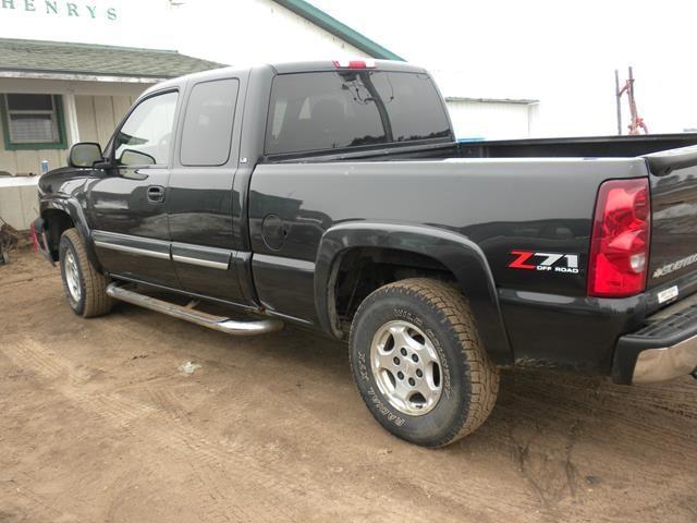 lot 3 image: 2003 Chevrolet Silverado Z71&nbsp4...