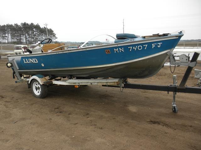 lot 4 image: 1988 16 Lund w 2 -20HP&nbspJohns...
