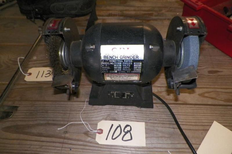 Bench Grinder - needs to bolts to h...