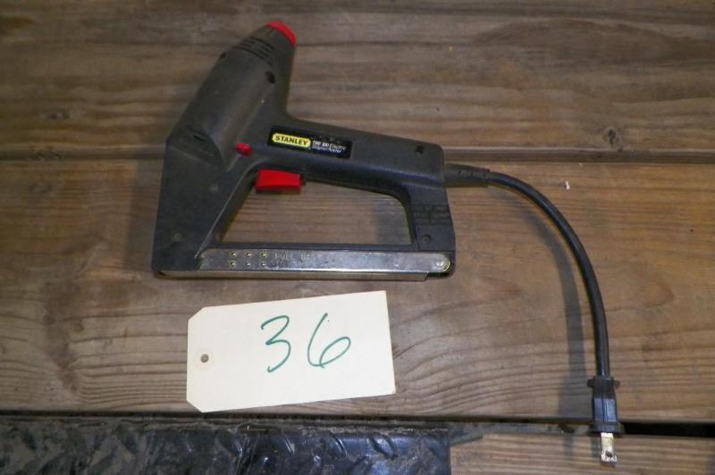 Stanley TRE 300 Electric StaplerNa...