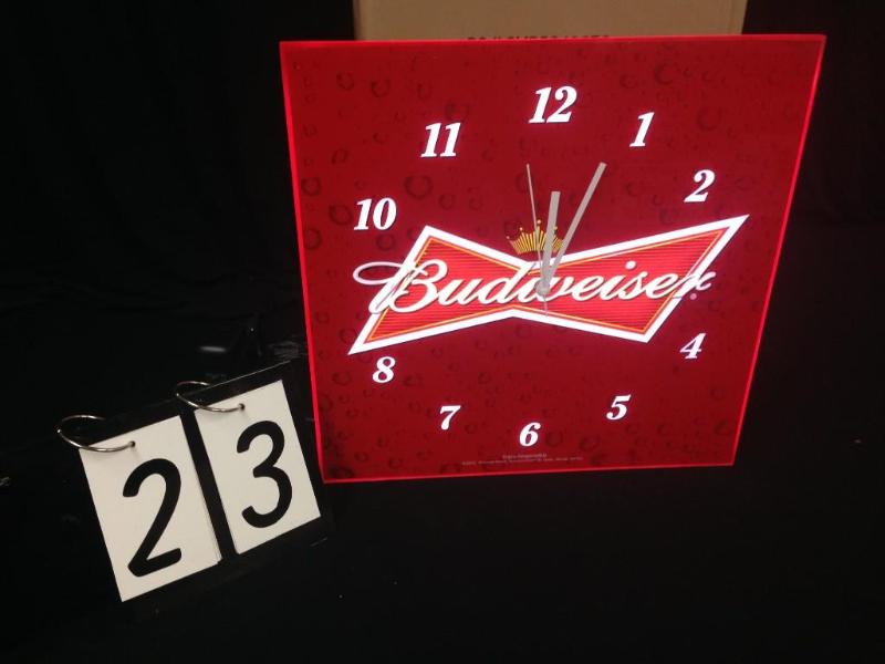 Budweiser LED light up clock. New i...
