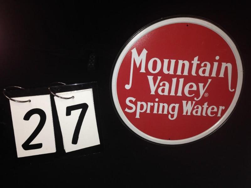 Mountain Valley Spring Water. Tin s...