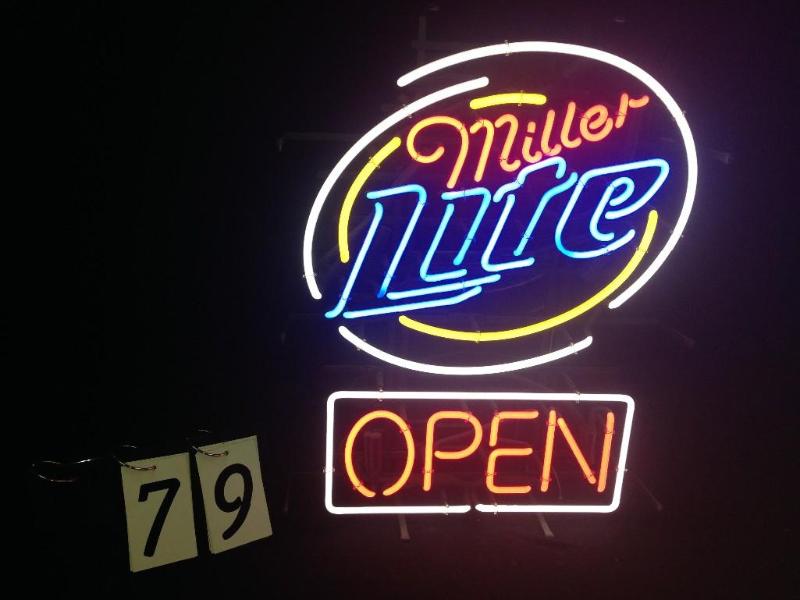 Miller Lite Open neon sign. Sign wo...