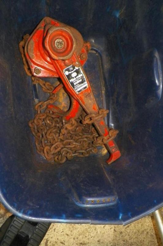 lot 204 image: Mini Mate Ratchet Lever Puller Hois...