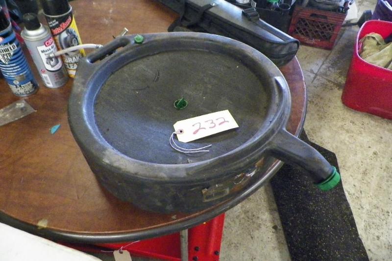 lot 232 image: Oil Change Pan...