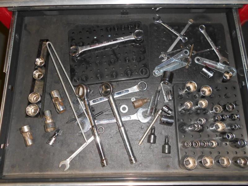 Various Craftsman sockets, wrenches...