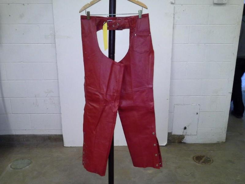 Hot Leathers Red Chaps, size Large....