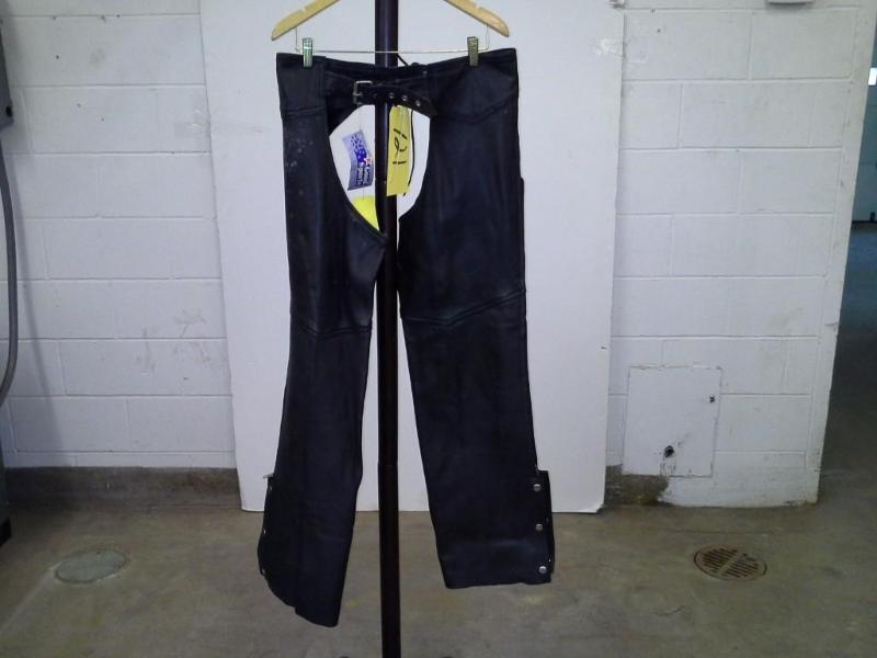 Good Sports Hot Leathers Naked leat...