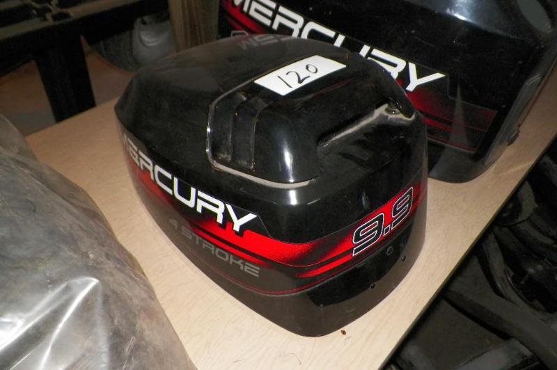 lot 120 image: Mercury 4 Stroke 9.9 Hood - Cracked...