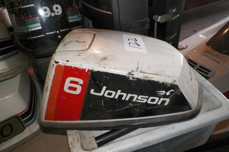 lot 122 image: Johnson Sea Horse 6 HP Hood...