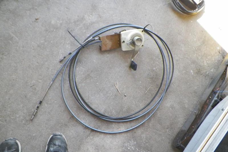 lot 142 image: Chrysler Control Box with cables...