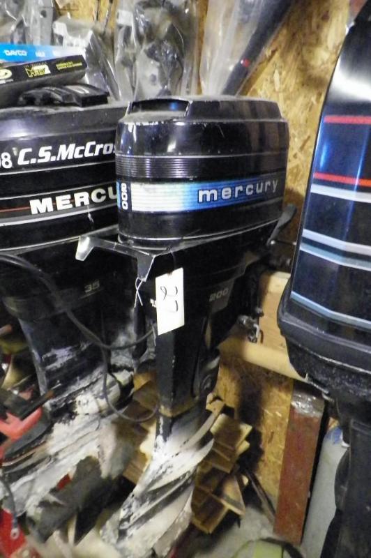 lot 27 image: Mercury 220 - 20 HP Motor. &nbspRu...