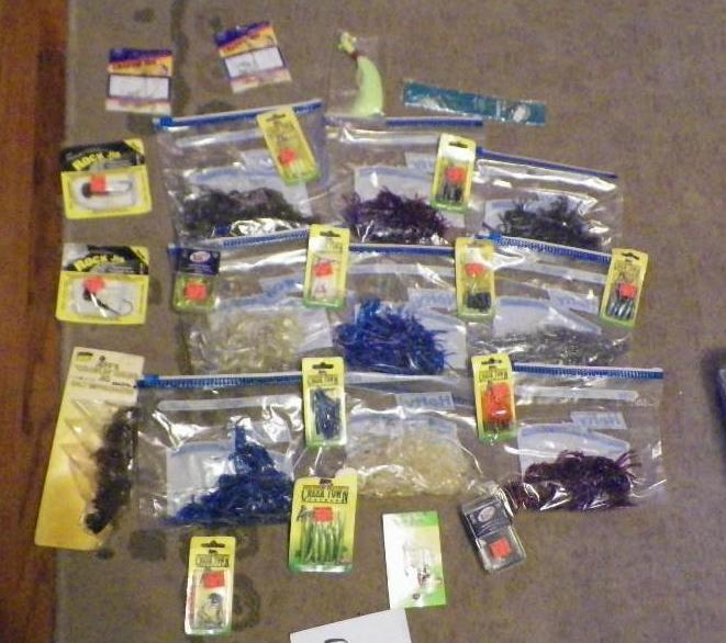 lot 37 image: Fishing Lure lot. &nbspComes with ...