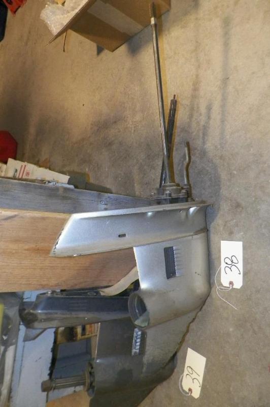 lot 38 image: 50 HP Honda lower unit for parts....
