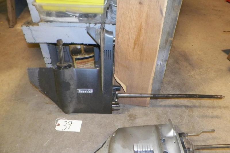 lot 39 image: Mid 80s 70 HP Mariner Good Lower U...
