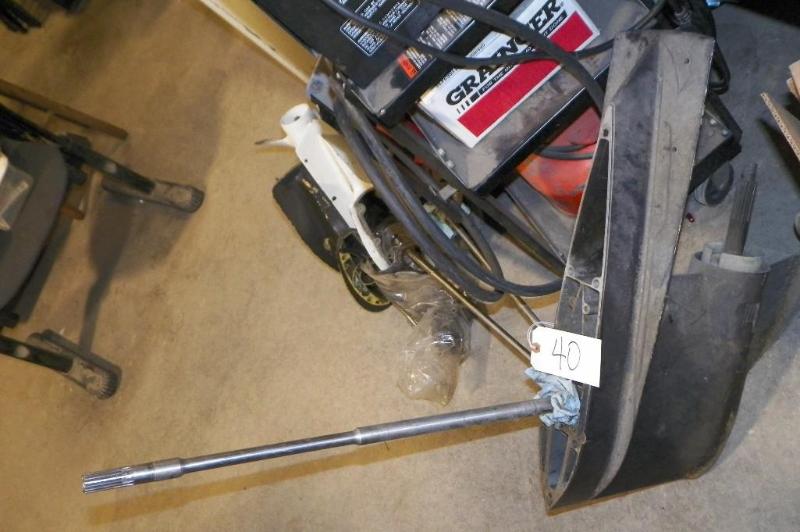 lot 40 image: Mid 80s 85 HP Force. &nbspGears a...