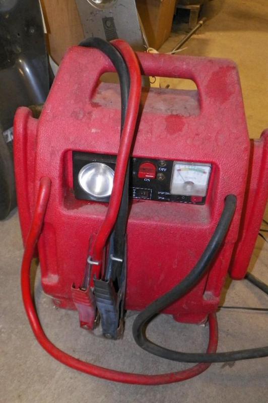 lot 42 image: Power Jumper. &nbspWorks intermitt...