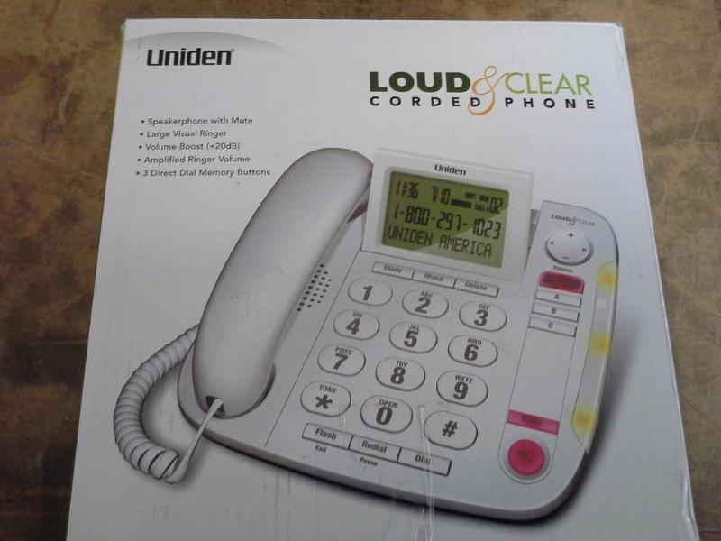 lot 105 image: Uniden Loud & Clear Corded Phon...