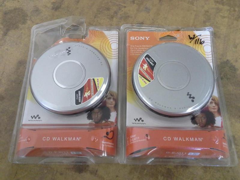 lot 116 image: 2 SONY, model, D-EJ011, CD WALKMAN....