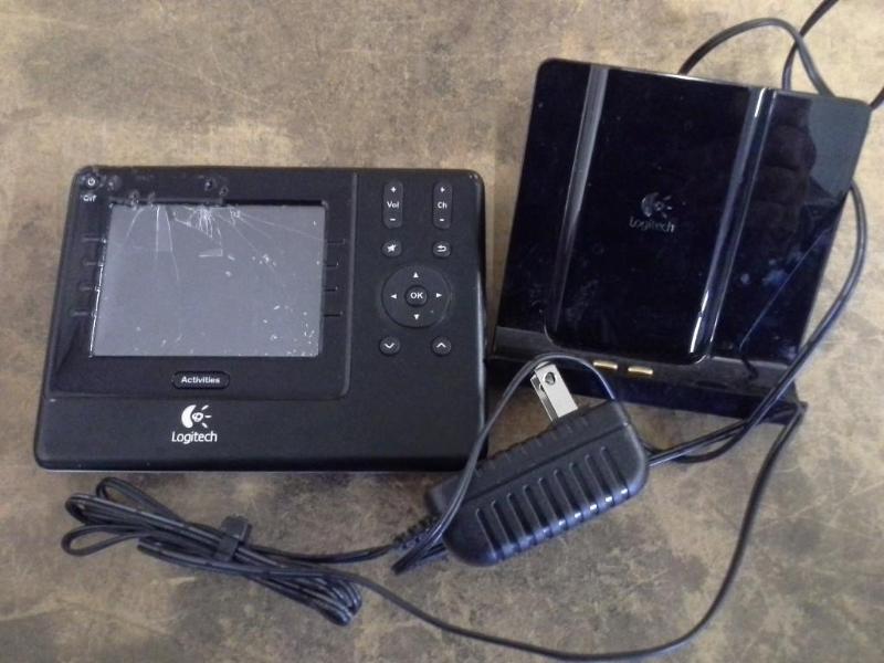 lot 127 image: Logitech, receiver and dock with ch...