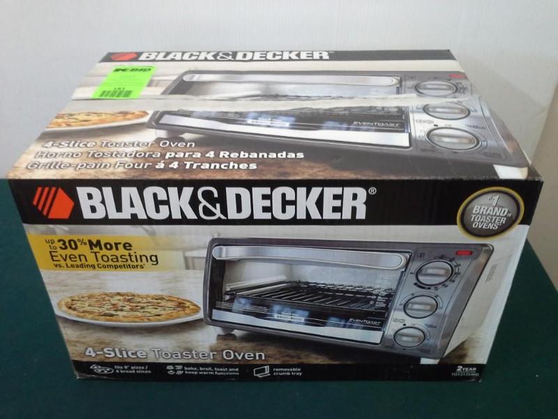 lot 181 image: BLACK & DECKER, 4- slice toaste...