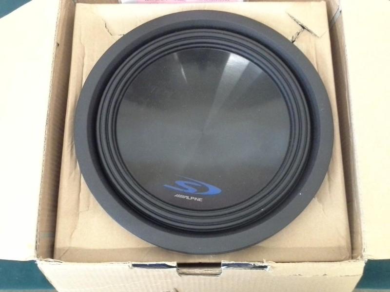 lot 227 image: 3 ALPINE, SWS-12D4, 12" high p...