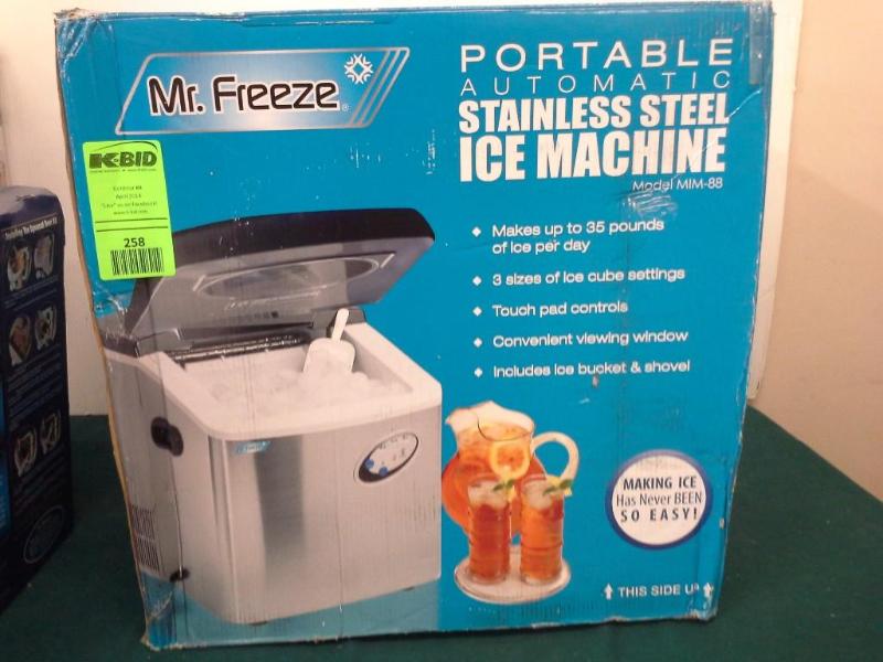 lot 258 image: Mr. Freeze, portable automatic stai...