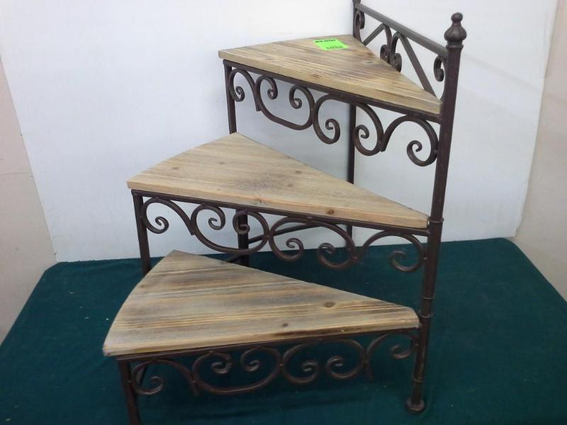 lot 286 image: Three Tier Spiral Opening Display Stand