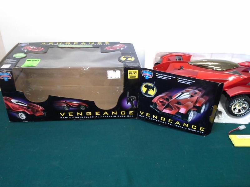 lot 301 image: BLUE HAT, VENGEANE RC CAR