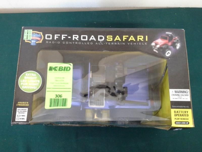 lot 306 image: Blue Hat Toy Company, OFF ROAD SAFARI