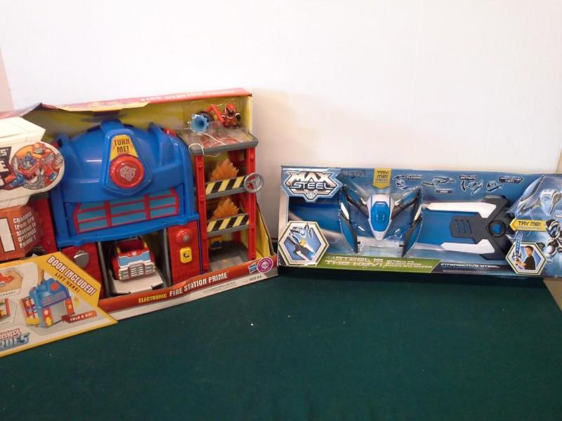 lot 309 image: MAX STEEL, TRANSFORMERS