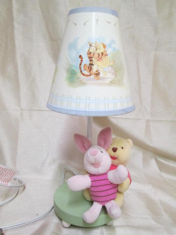 lot 100 image: New Winnie Pooh lamp in original bo...