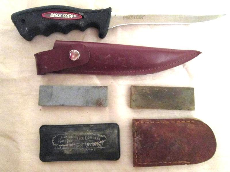 lot 95 image: Eagle Claw fillet knife with scabba...