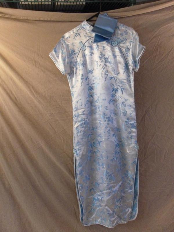 lot 123 image: Korean Style Dress with Wrap. No si...