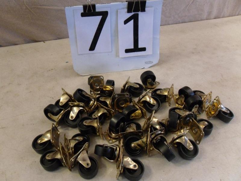 lot 71 image: Lot of 34 New Small Swivel Casters....